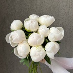 Свежих 11 белых пионов под ленту  - Фотография 6