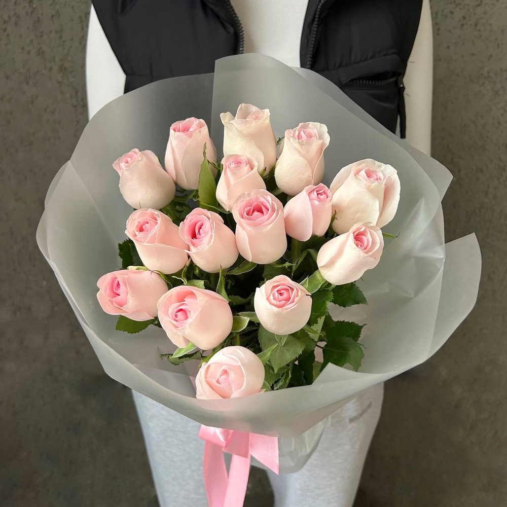 Фламенко: букет из кенийской розы 40 см, 15 цветков