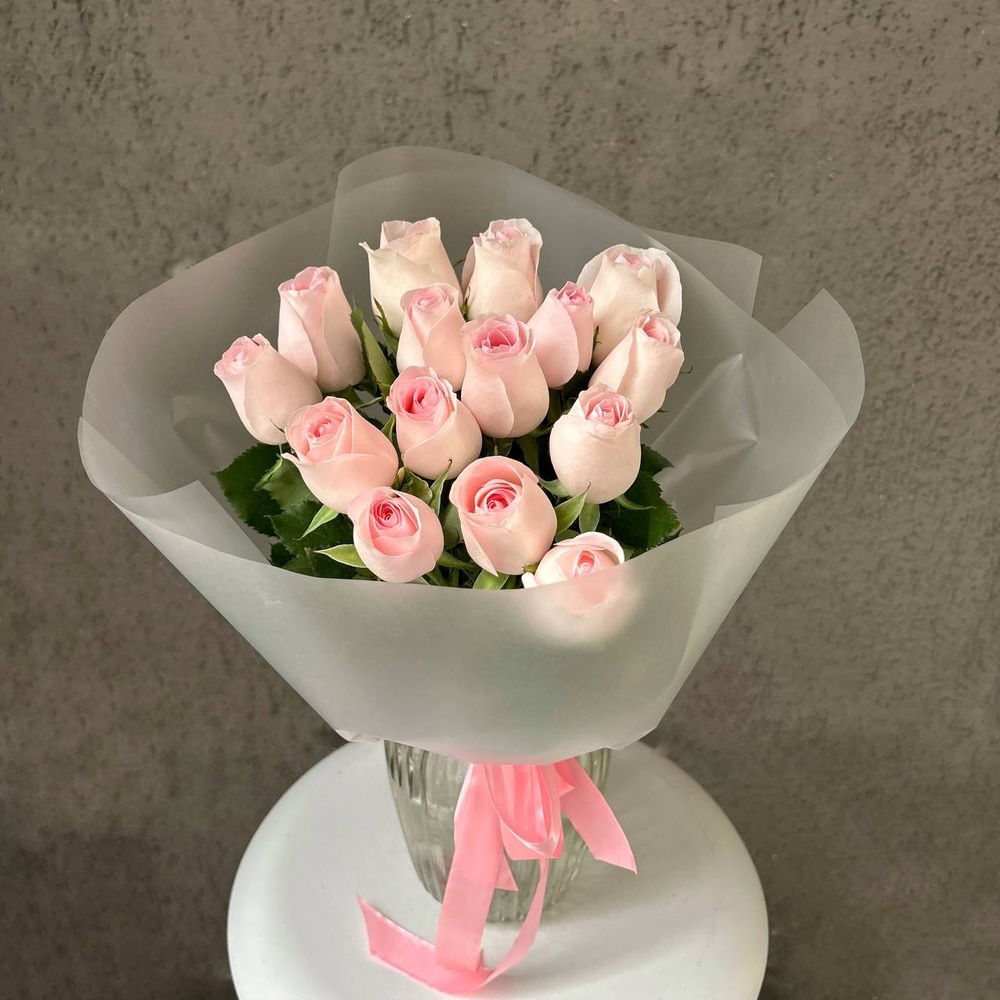 Фламенко: букет из кенийской розы 40 см, 15 цветков