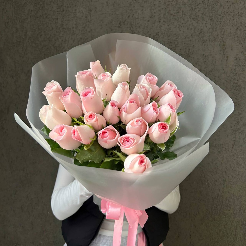 Фламенко: букет из кенийской розы 40 см, 25 цветков