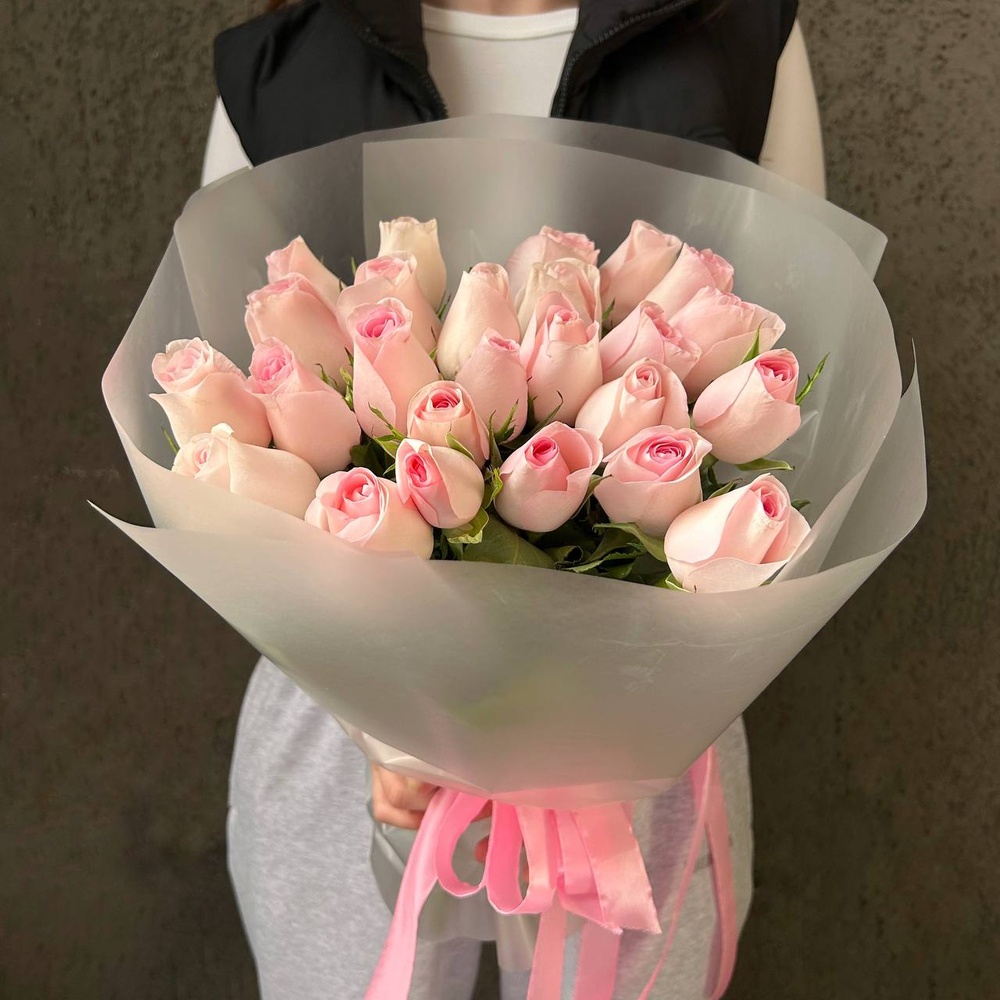 Фламенко: букет из кенийской розы 40 см, 25 цветков