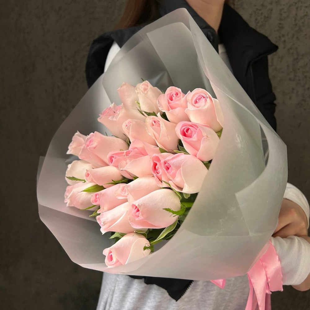 Фламенко: букет из кенийской розы 40 см, 25 цветков