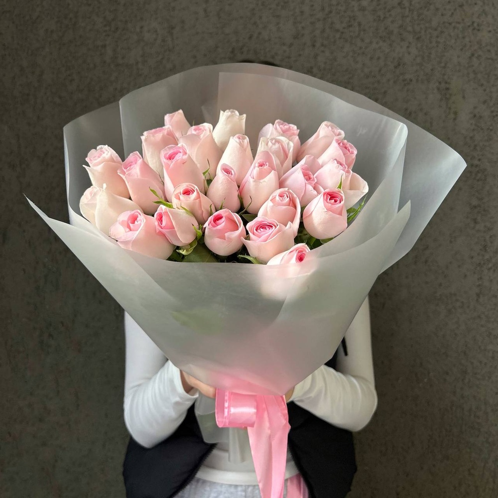 Фламенко: букет из кенийской розы 40 см, 25 цветков