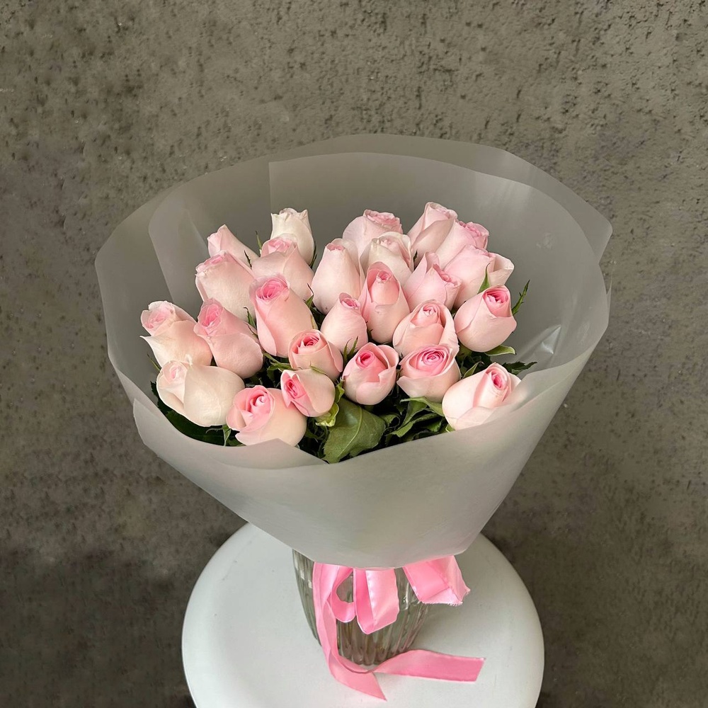 Фламенко: букет из кенийской розы 40 см, 25 цветков