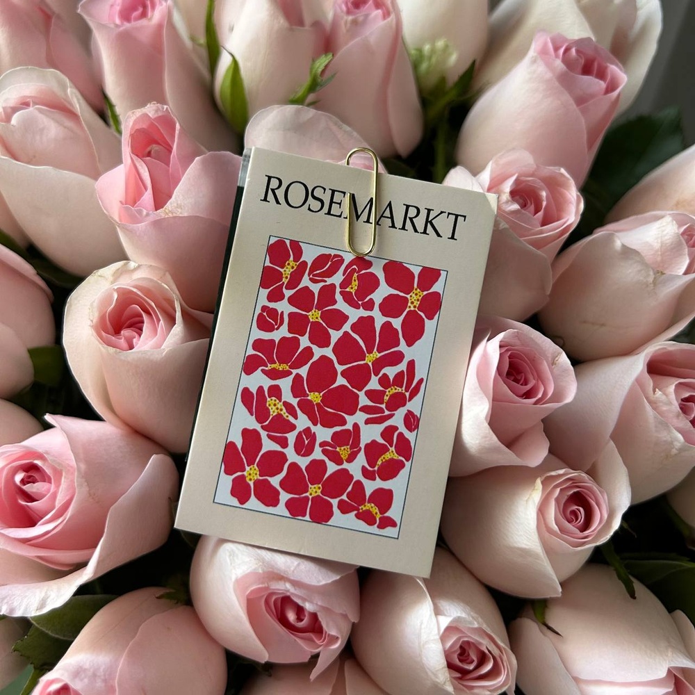 Фламенко: букет из кенийской розы 40 см, 51 цветок