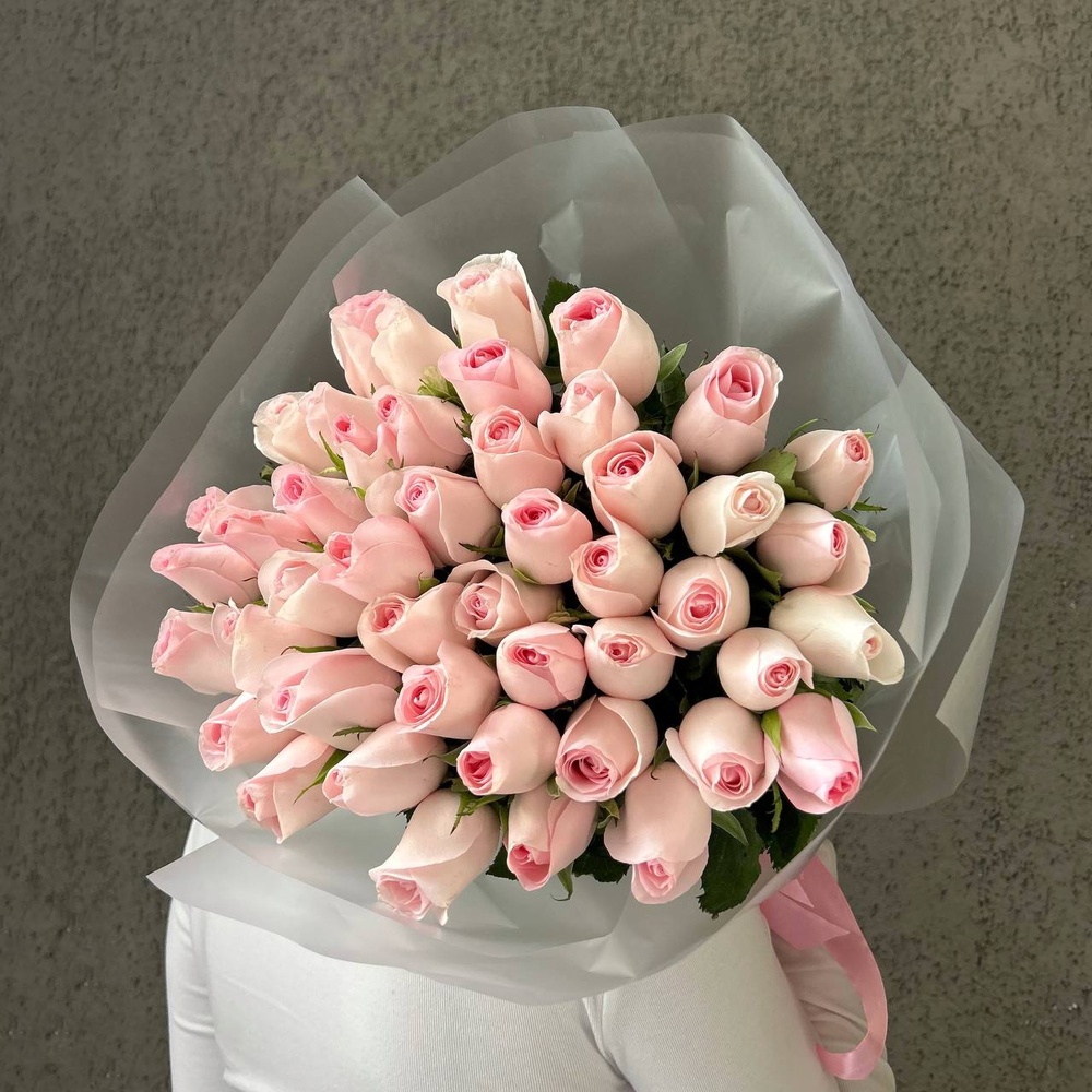 Фламенко: букет из кенийской розы 40 см, 51 цветок