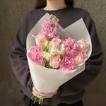 Цветочки для дочки: букет в розовых оттенках - Фотография 8