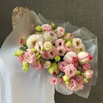 Сказка Азии: экзотические лотосы и нежный лизиантус - Фотография 4