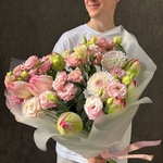 Сказка Азии: экзотические лотосы и нежный лизиантус - Фотография 2