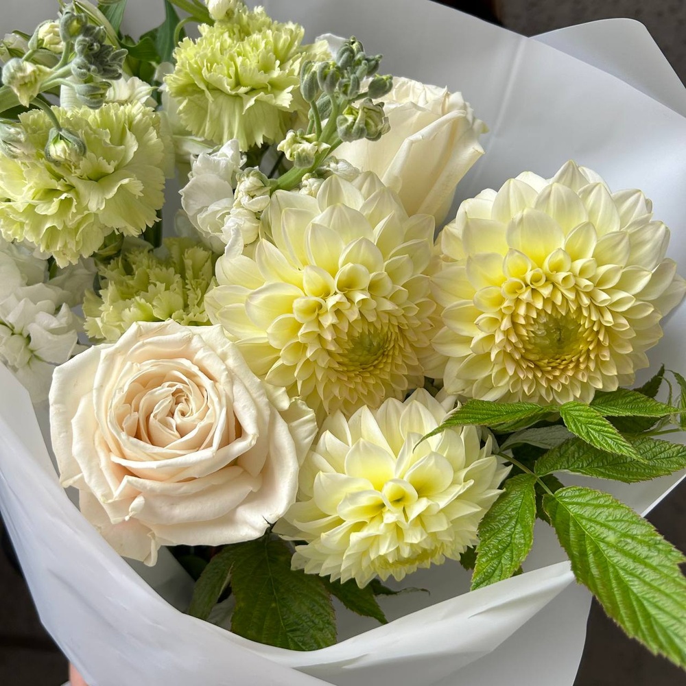 Отличница: авторский букет размера M