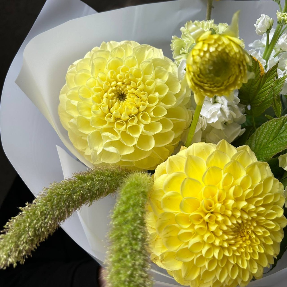 Отличница: авторский букет размера S