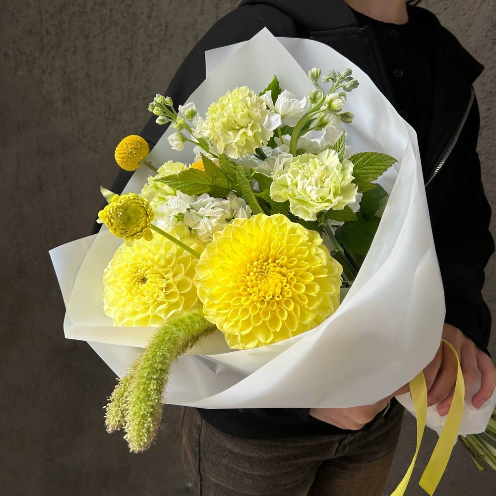 Отличница: авторский букет размера S