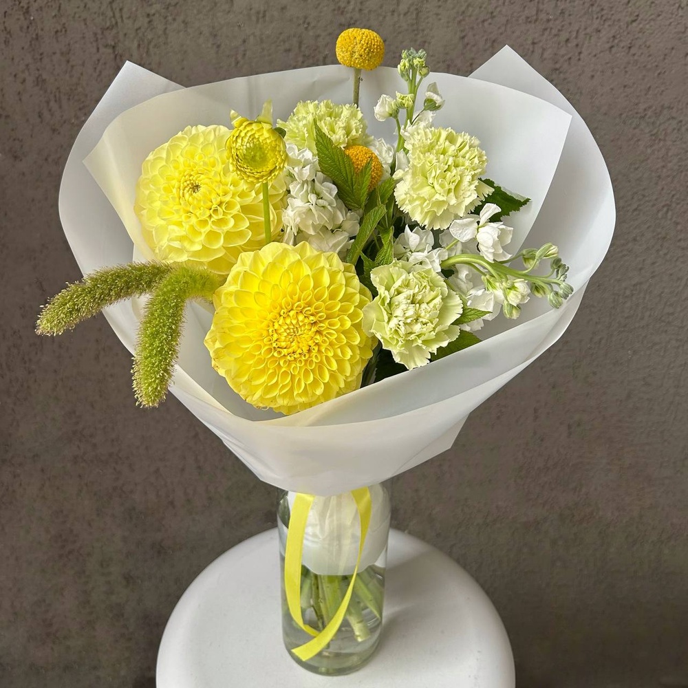 Отличница: авторский букет размера S