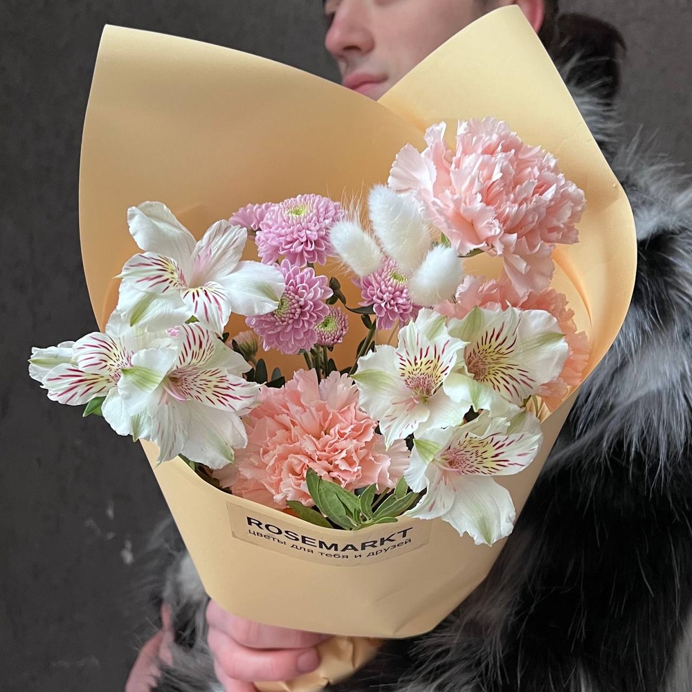 Ты в каждой мысли: альстромерия и стойкие диантусы