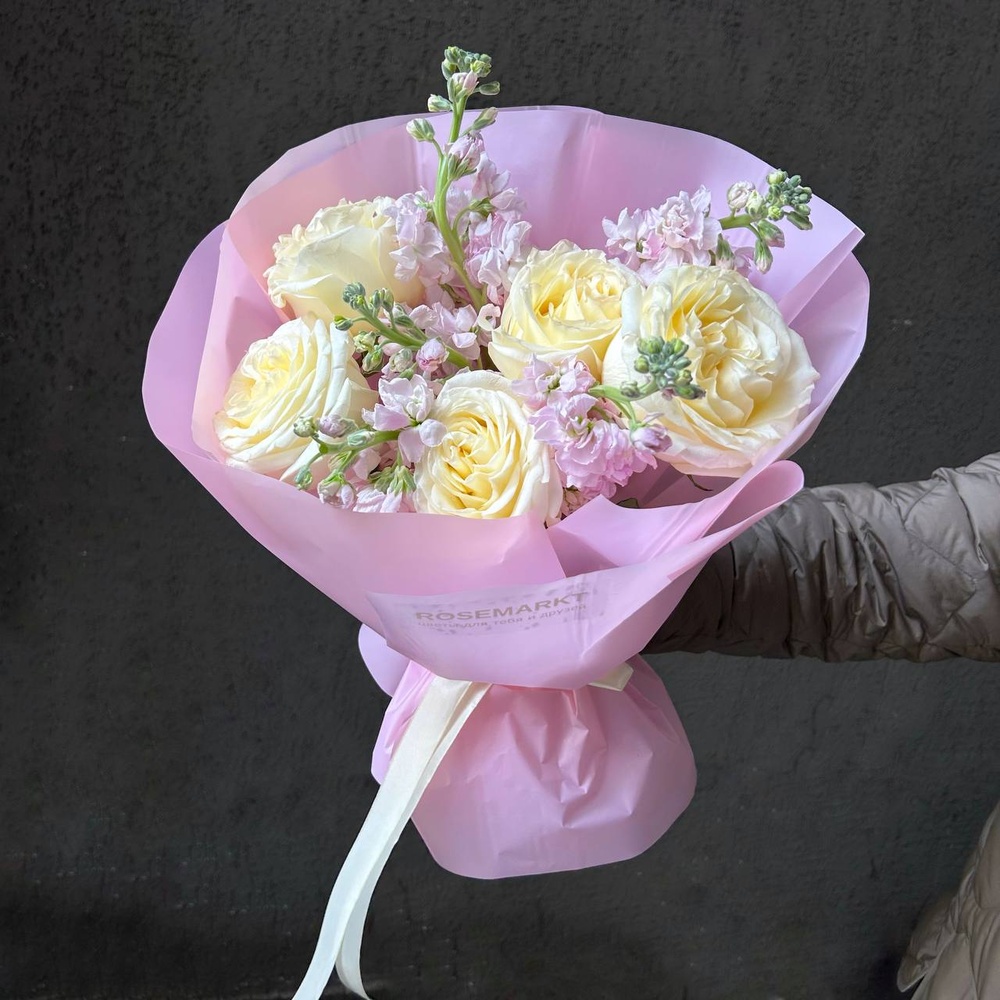 Авторский букет: розовый жемчуг