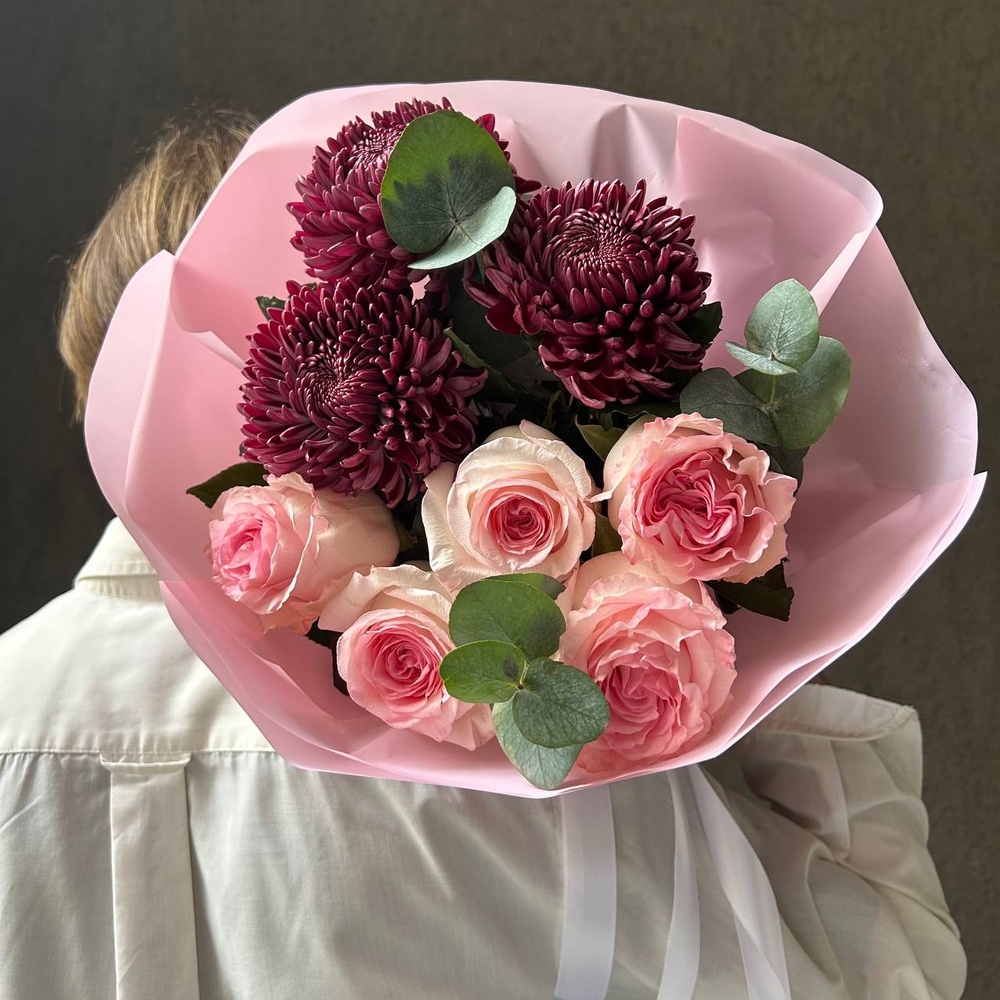 Дуобукет: хризантемы и роза Мандала