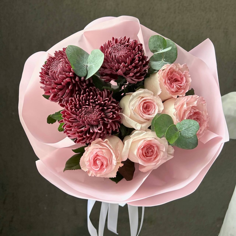 Дуобукет: хризантемы и роза Мандала