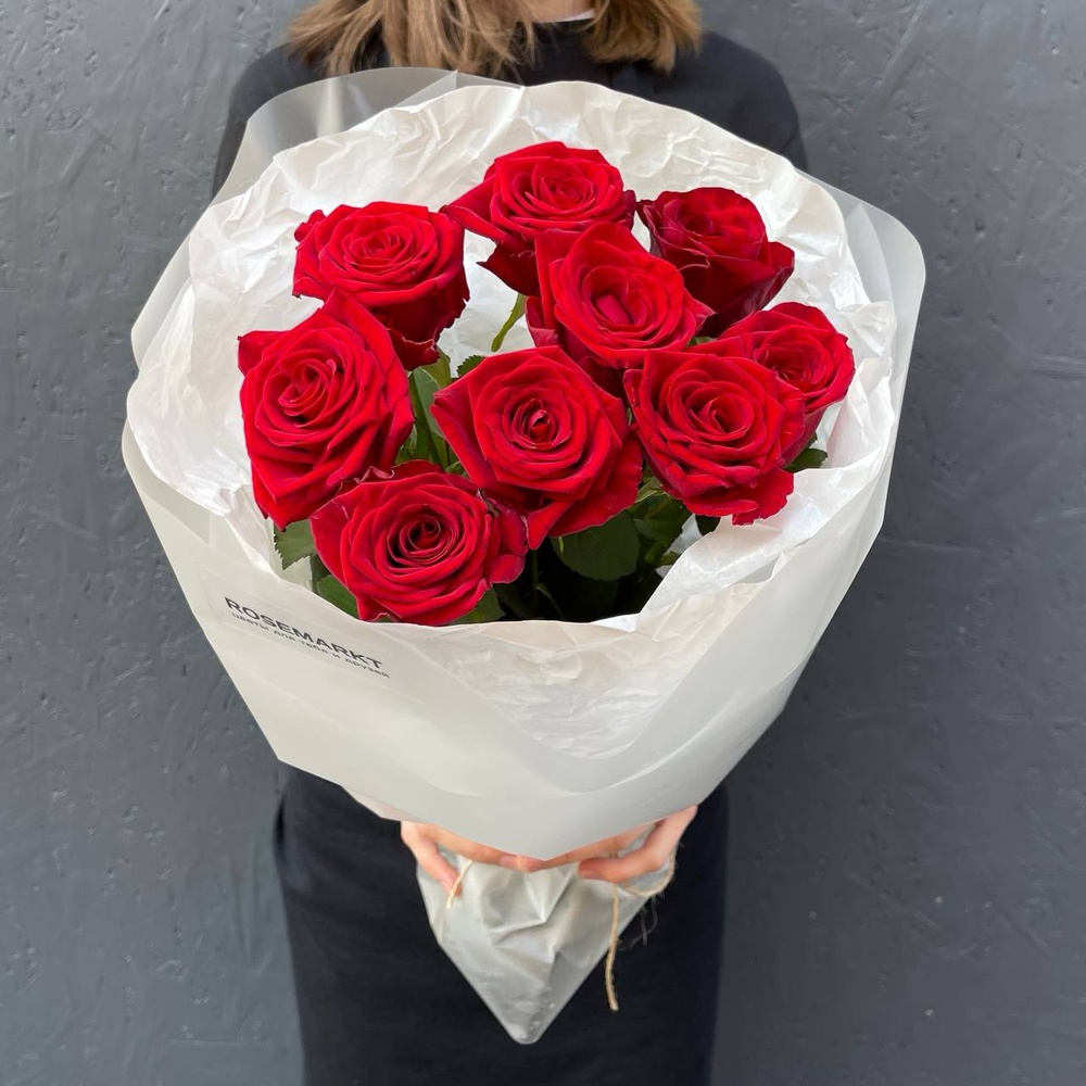 Цветы 9 красных роз с доставкой по СПб от Розмаркта