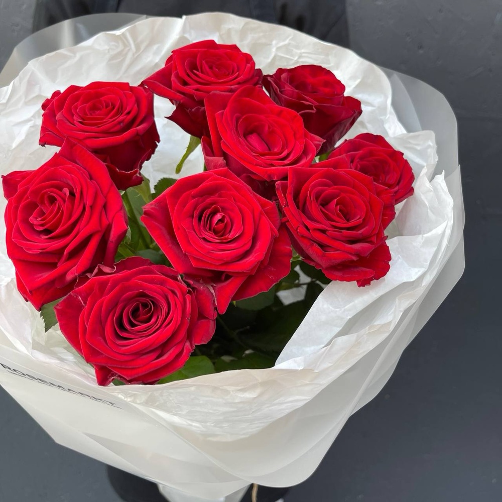 Цветы 9 красных роз с доставкой по СПб от Розмаркта
