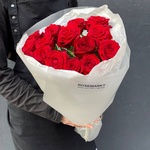 Цветы 15 красных роз с доставкой по СПб от Розмаркта - Фотография 2