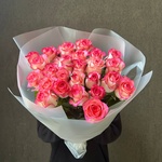 Цветы 25 розовых роз с доставкой по СПб от Розмаркт - Фотография 1