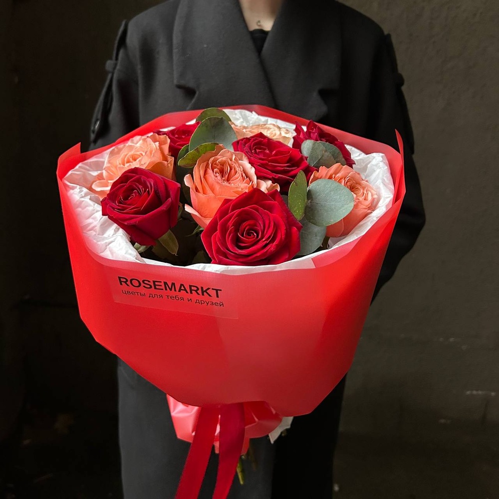 Цветы, дуобукет из красной розы и Кахалы с доставкой по СПб от Розмаркта
