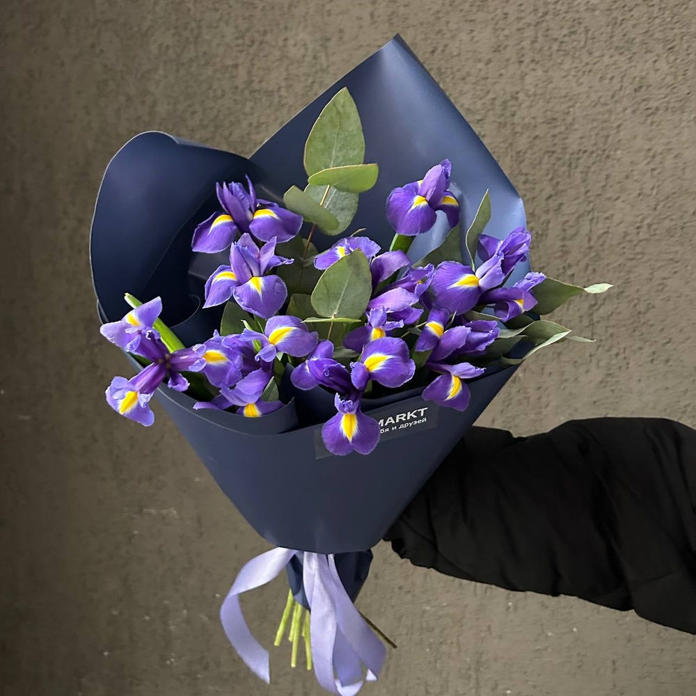 Цветы 9 ирисов с доставкой по СПб от Розмаркта