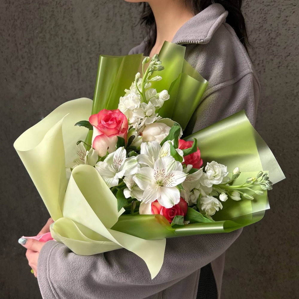 Цветы, маттиола, альстромерия и розы с доставкой в СПб от Розмаркта