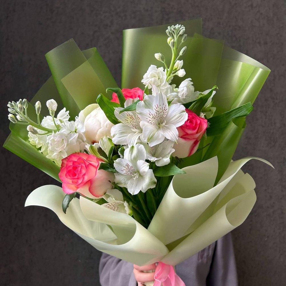 Цветы, маттиола, альстромерия и розы с доставкой в СПб от Розмаркта