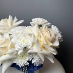 Шляпная коробка недели: авторский букет свежих цветов по акции с доставкой круглосуточно в Санкт-Петербурге. - Фотография 7