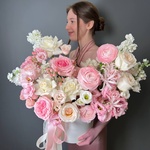 Боска: цветы в шляпной коробке за 36990 - Фотография 1