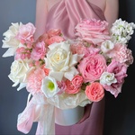 Боска: цветы в шляпной коробке за 10990 - Фотография 1