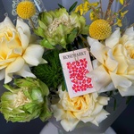 Букет недели: авторский букет свежих цветов по акции с доставкой круглосуточно в Санкт-Петербурге - Фотография 5