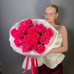 Букет «Феличита: 15 розовых роз»