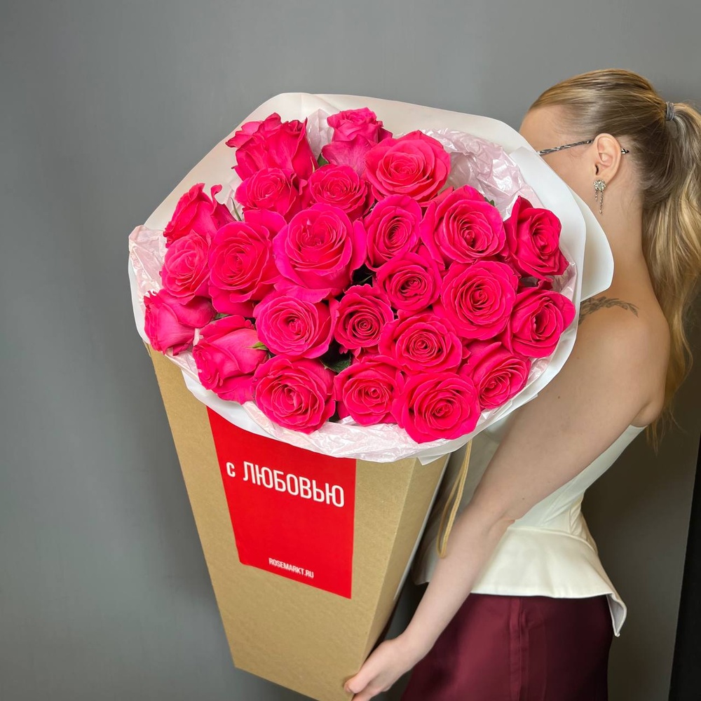 Феличита: 25 розовых роз