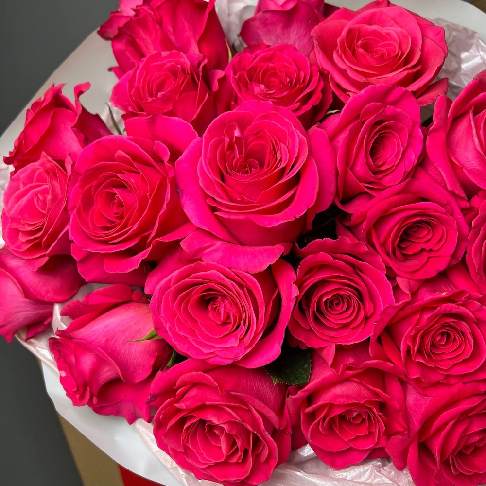 Феличита: 25 розовых роз