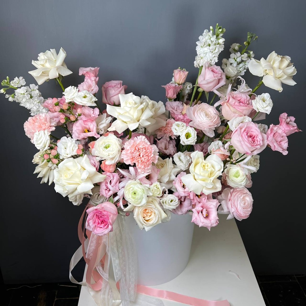 Боска: цветы в шляпной коробке