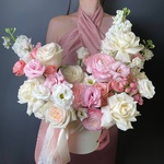 Боска: цветы в шляпной коробке за 15990 - Фотография 3