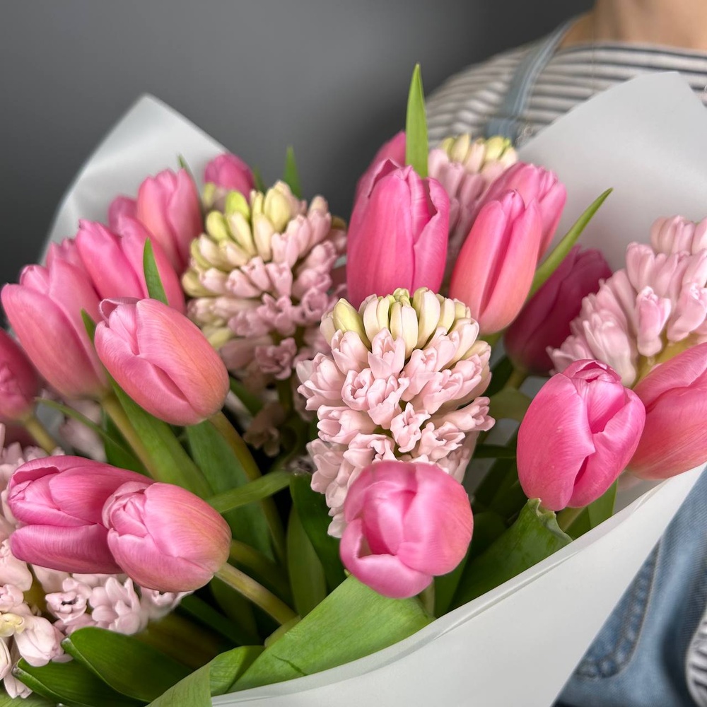 Мармелад: букет с тюльпанами и гиацинтами