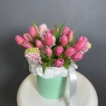 Мэри: розовые тюльпаны и гиацинты в шляпной коробке - Фотография 4