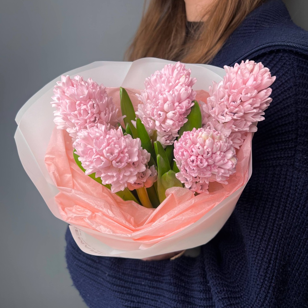 Авторский букет «Неразлучники» с розовым гиацинтом