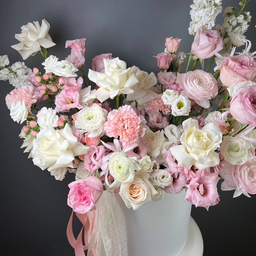 Боска: цветы в шляпной коробке