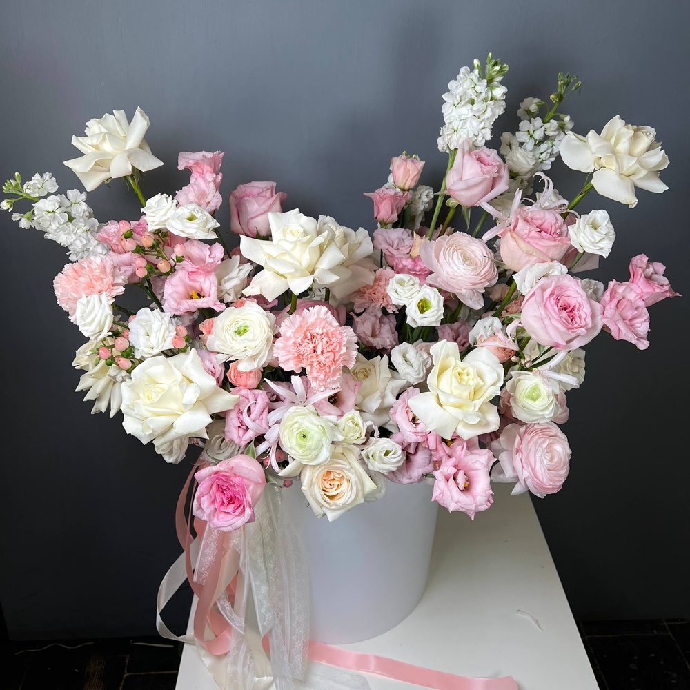 Боска: цветы в шляпной коробке