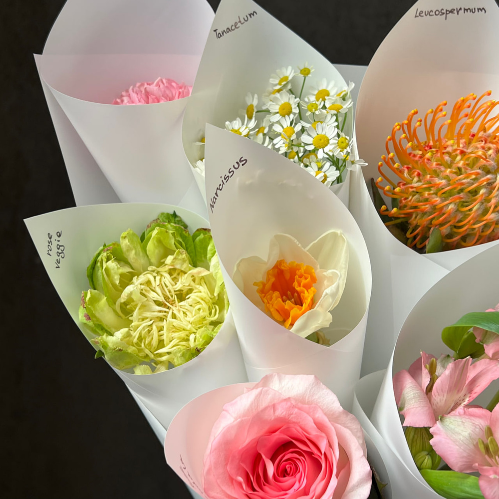 Дофаминовый букет в корейском стиле, размер S