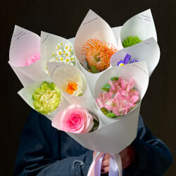 Дофаминовый букет в корейском стиле, размер S