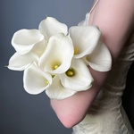 Жакотте: свадебный букет из белых калл — монобукет из 9 белых калл - Фотография 5