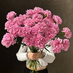 Розовые гвоздики, штучно — монобукет из розовых гвоздик - Фотография 4