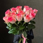 19 розовых роз под ленту — монобукет из 19 розовых роз - Фотография 1