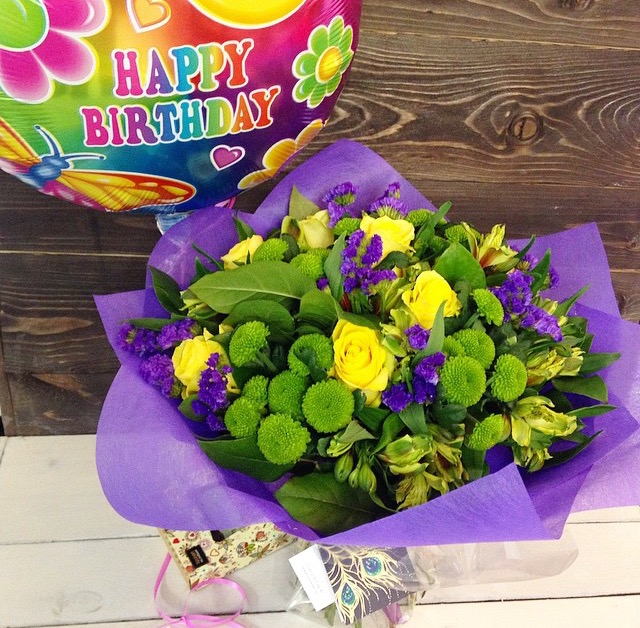 Когда букет может быть основным подарком