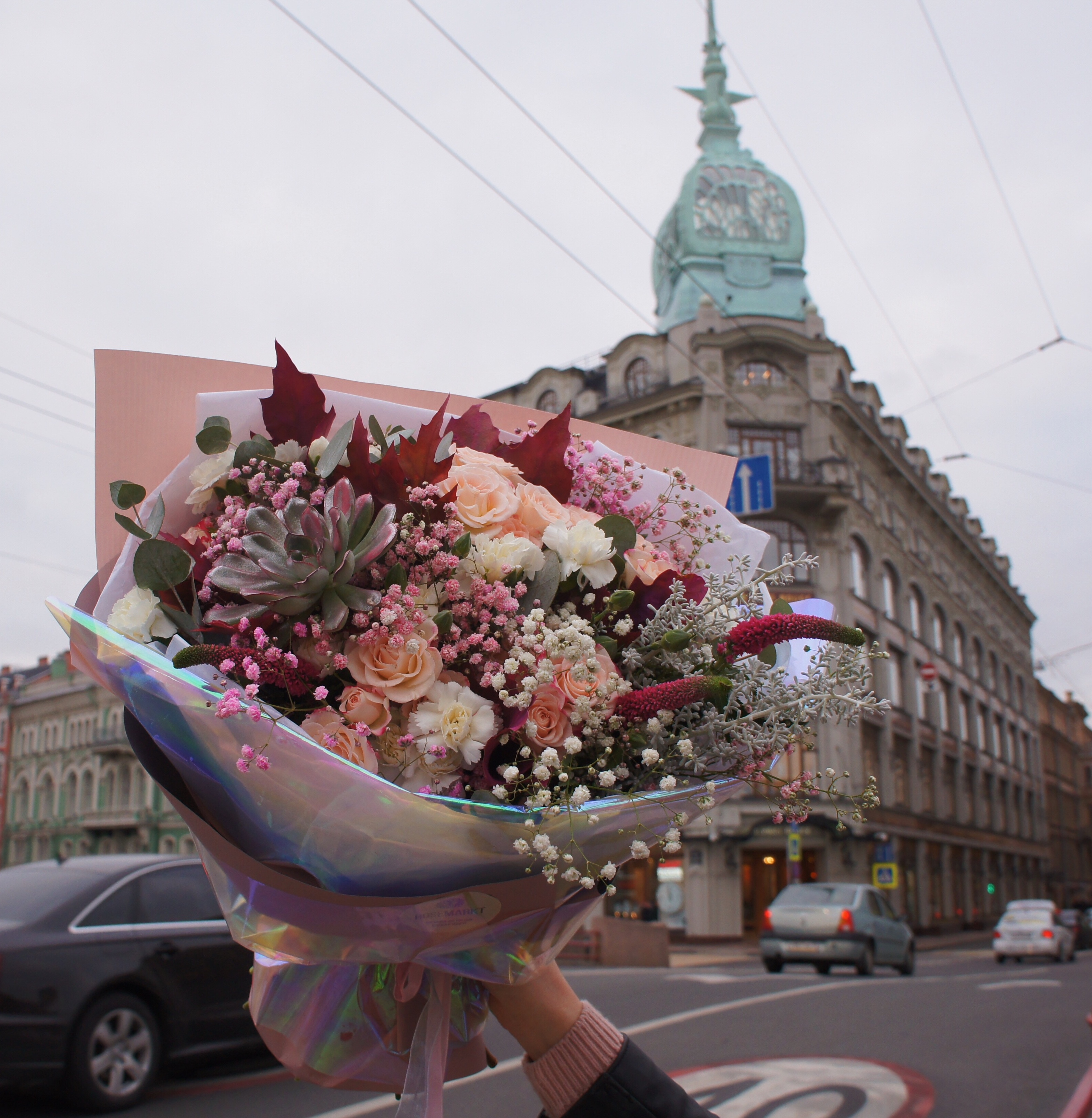 Цветы доставка приморская спб. Петербург цветы. Букет Санкт Петербург. Букет Питер. Цветочный Питер.